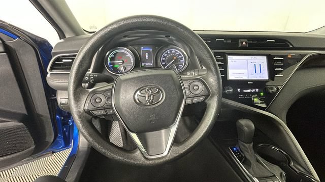 Used 2020 Toyota Camry LE FWD image 14