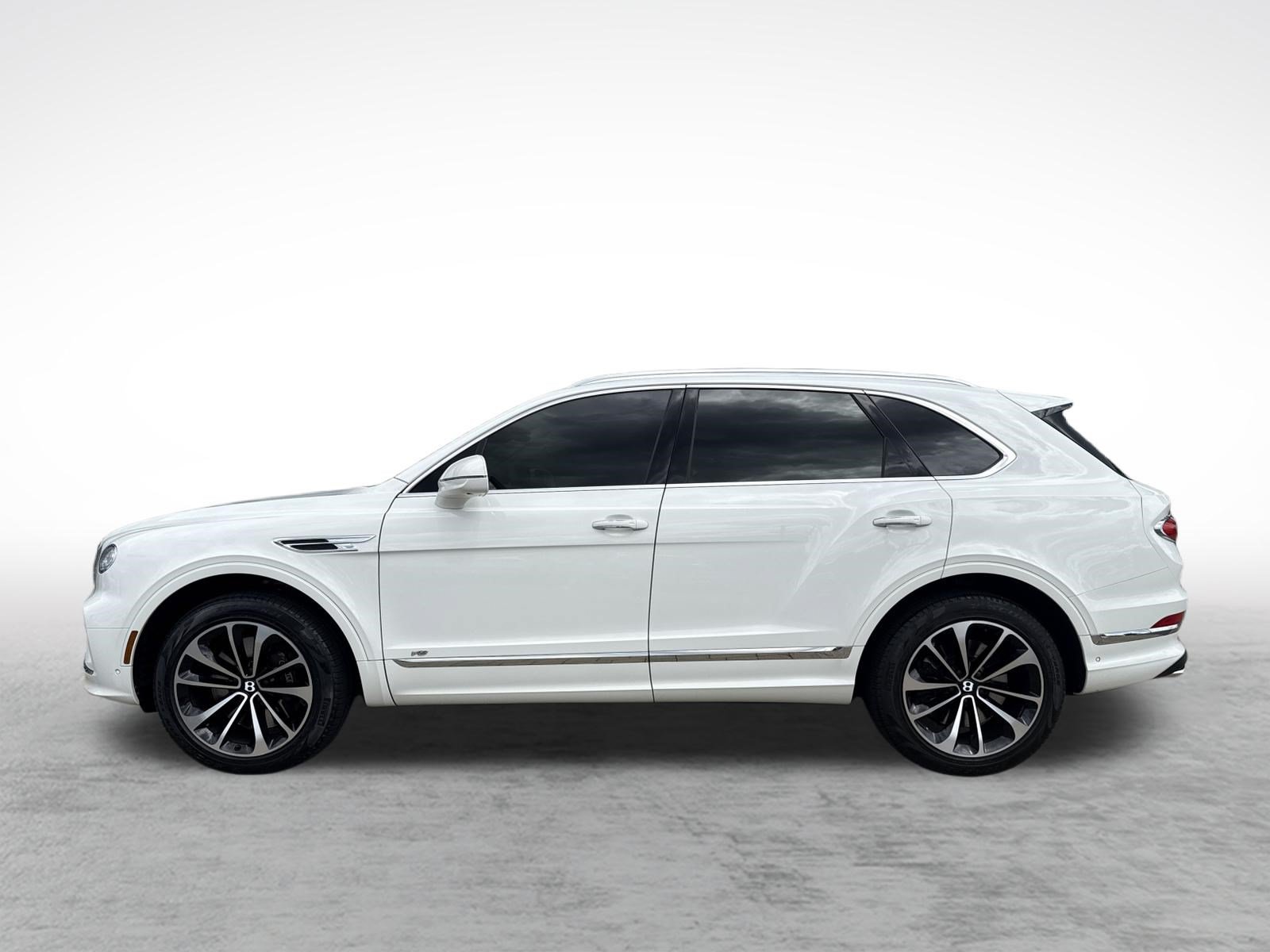 Used 2022 Bentley Bentayga AWD/4WD image 5