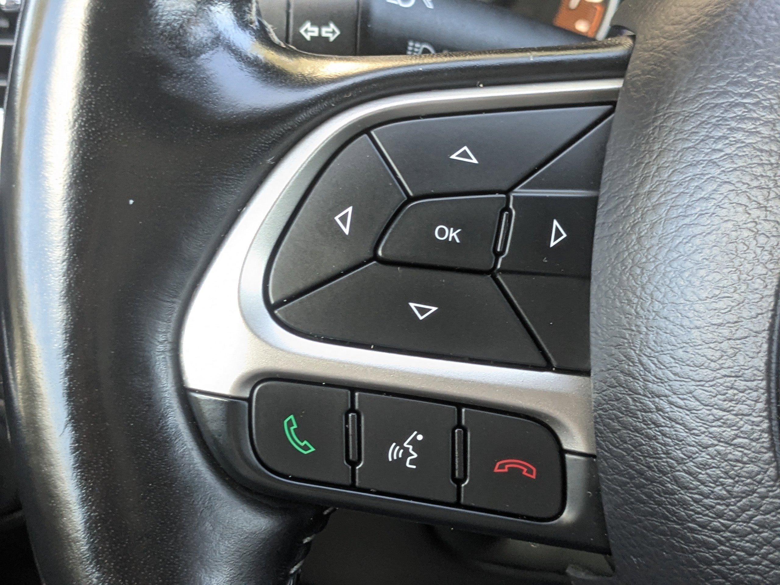 Certified 2021 Jeep Compass Latitude w/ Sun and Sound Group image 26