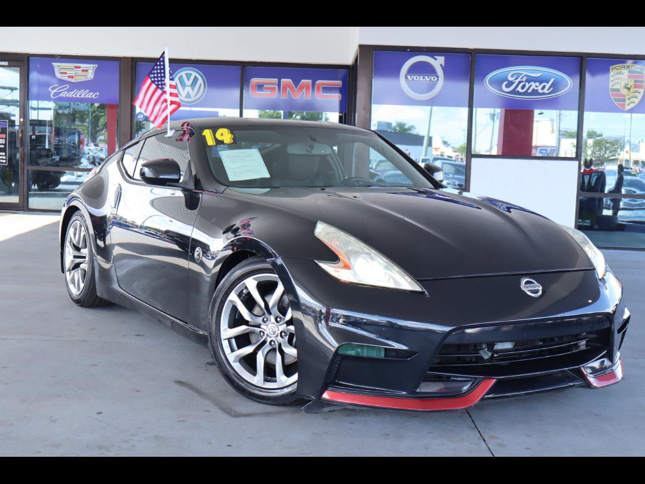 Used 2014 Nissan 370Z Coupe RWD image 1
