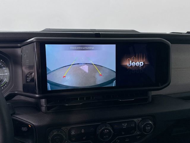 Used 2024 Jeep Wrangler Unlimited w/ Convenience Group image 13