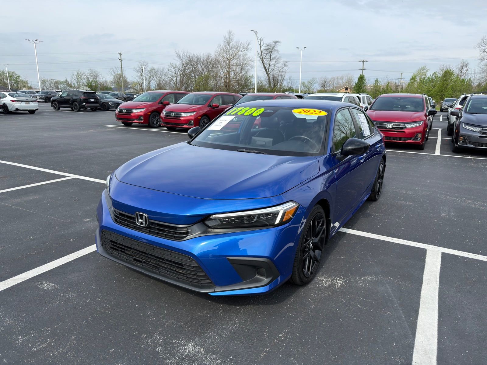Used 2022 Honda Civic Sport image 2