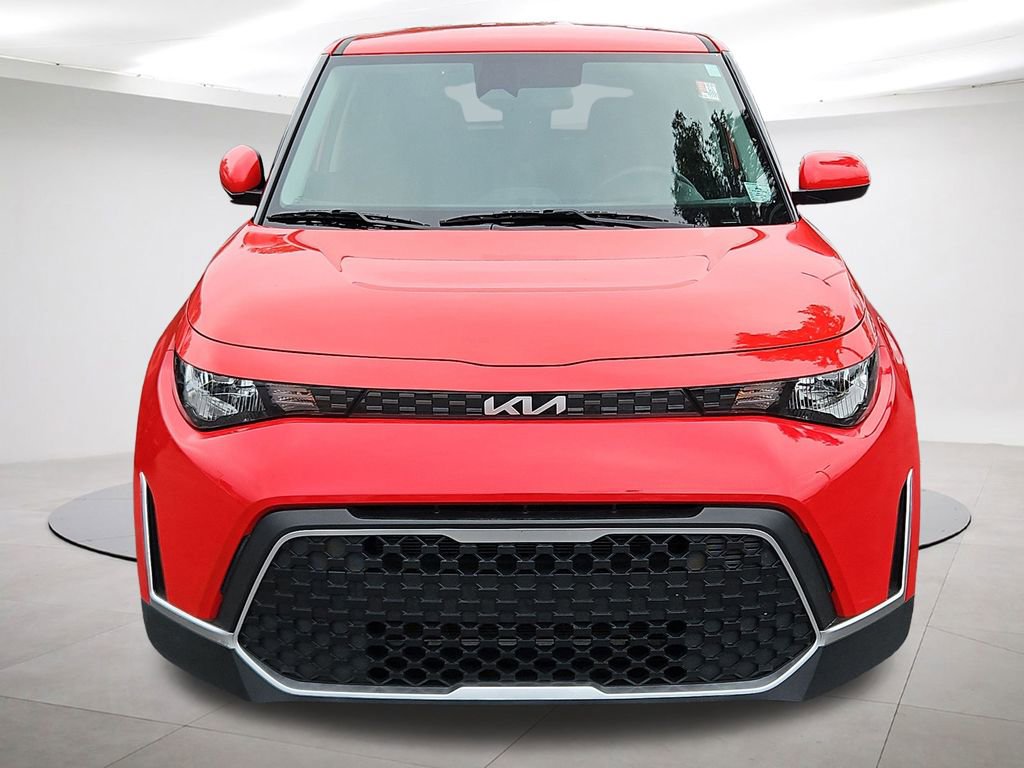 Used 2024 Kia Soul LX image 2