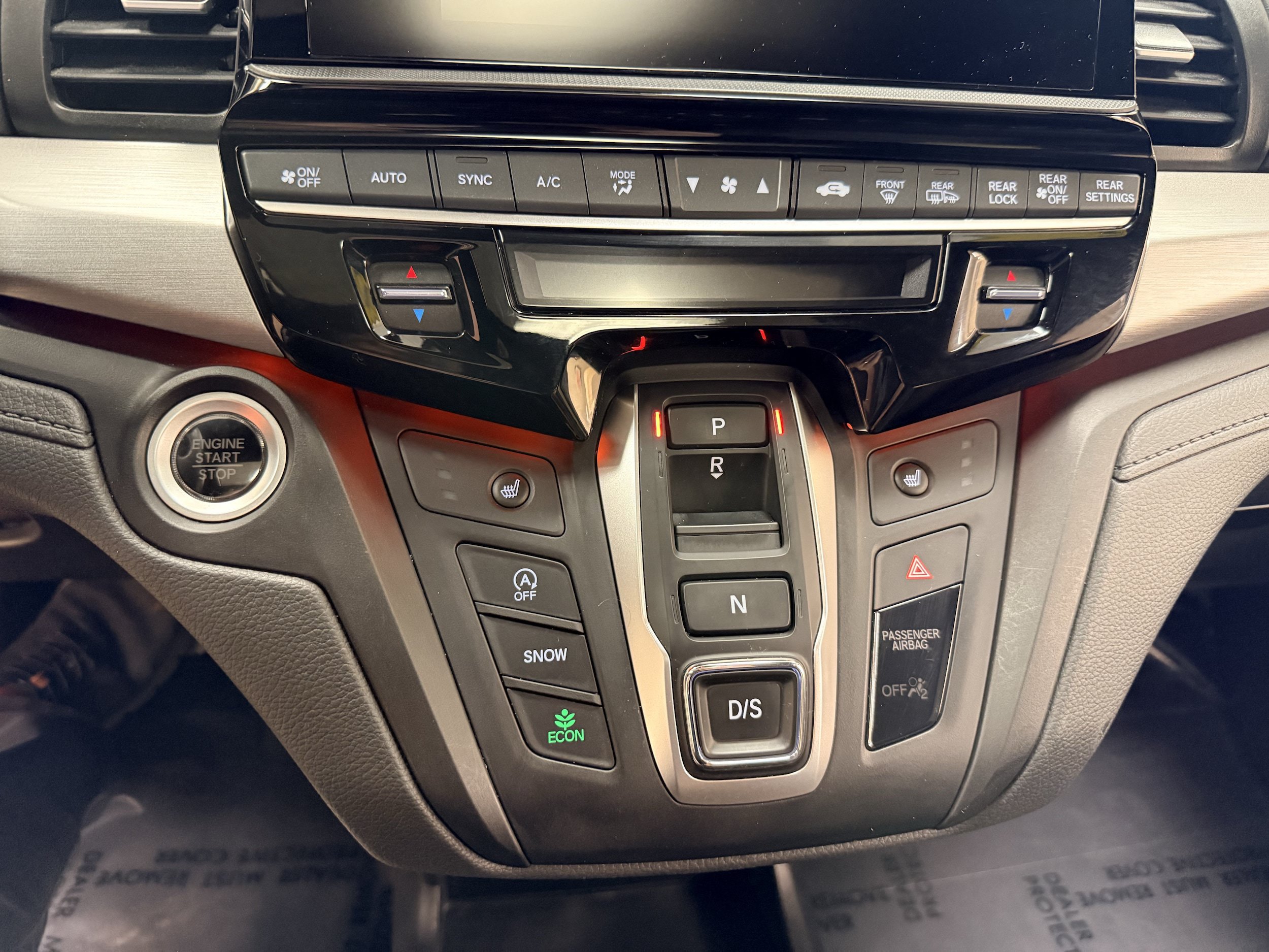Used 2025 Honda Odyssey Sport-L image 17