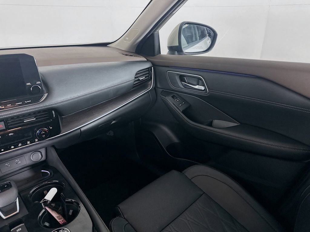 Certified 2023 Nissan Rogue Platinum w/ Platinum Premium Package image 34