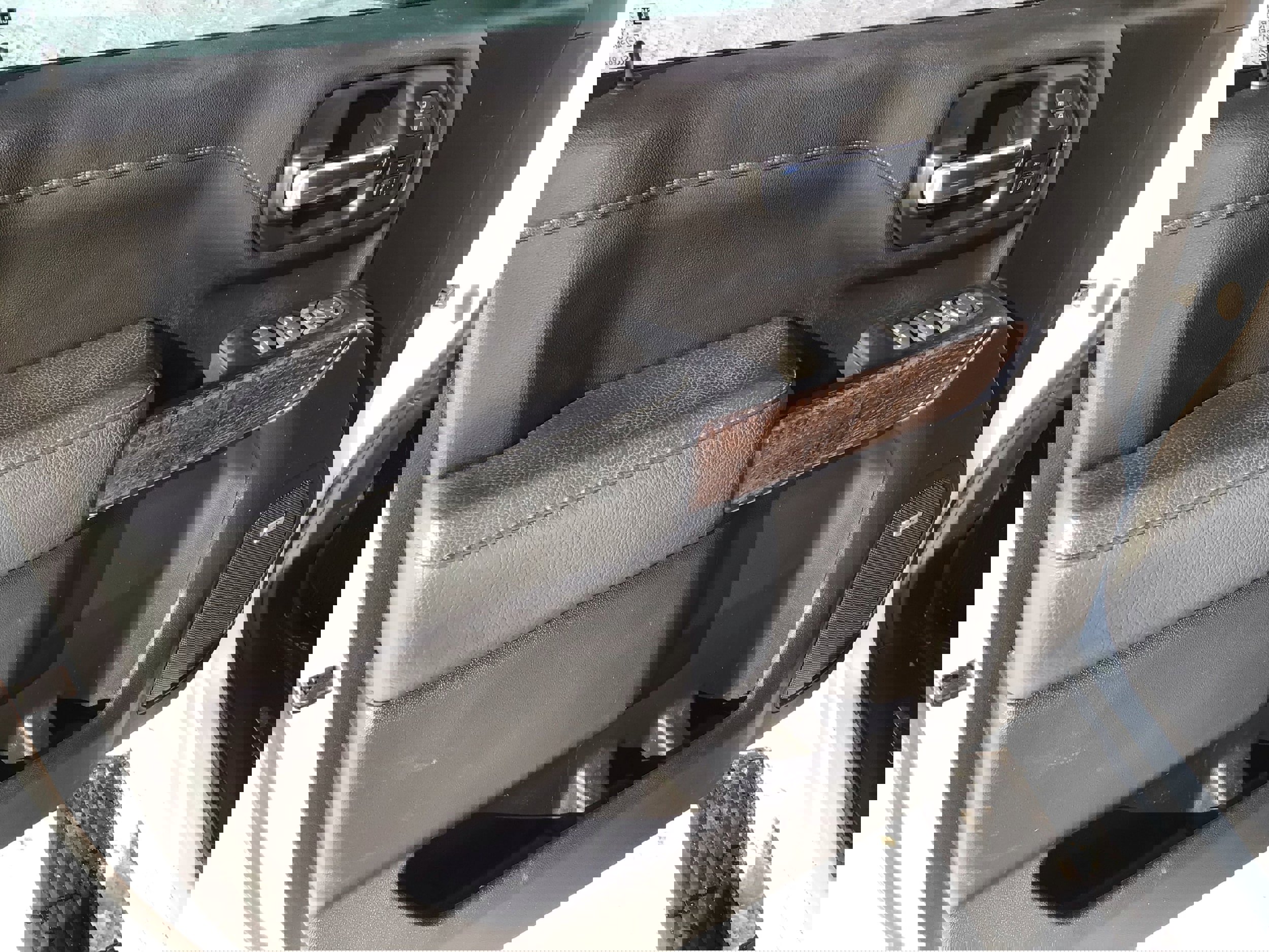 Used 2023 GMC Sierra 3500 Denali w/ Denali Ultimate Package image 10