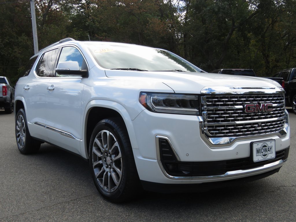Used 2023 GMC Acadia Denali w/ Denali Ultimate Package image 4