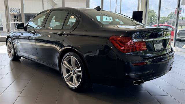 Used 2012 BMW 750i RWD image 21