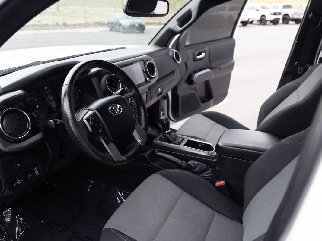 Used 2023 Toyota Tacoma TRD Off-Road w/ Technology Package image 12