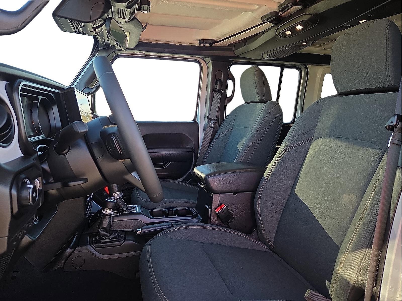 Used 2024 Jeep Wrangler Sport S image 14