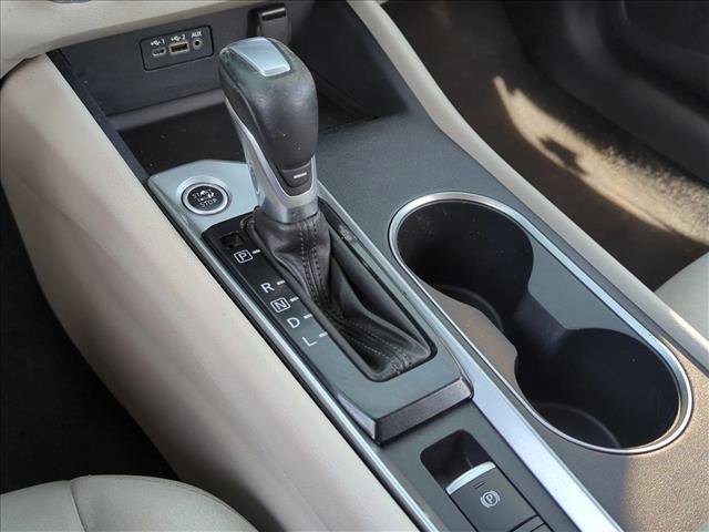 Used 2019 Nissan Altima 2.5 SV image 12