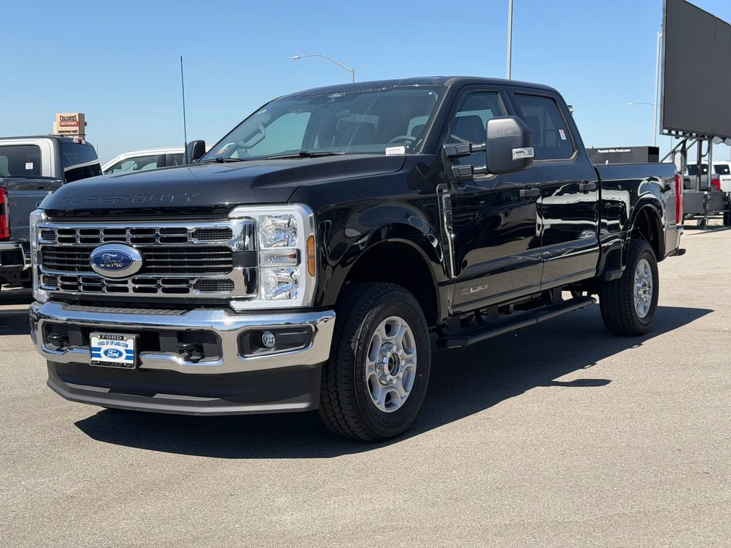 New 2026 Ford F250 XLT w/ FX4 Off-Road Package AWD/4WD image 3