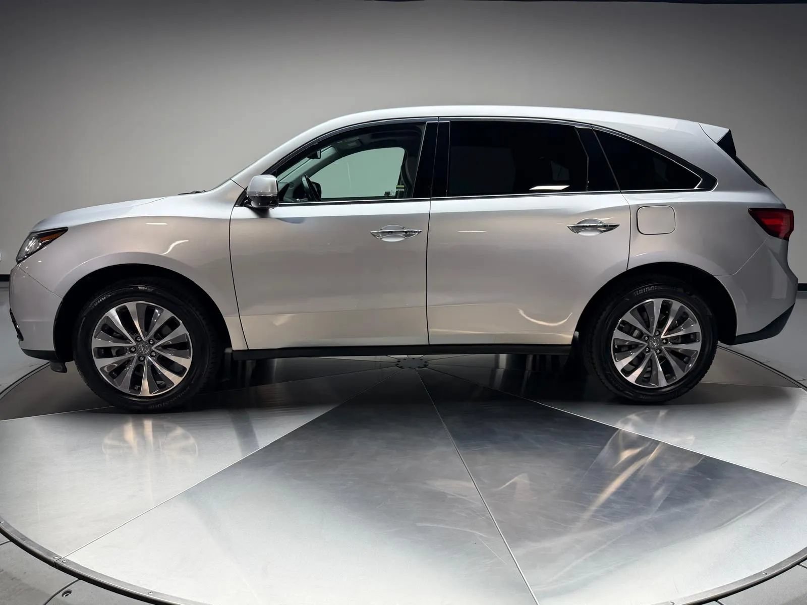 Used 2014 Acura MDX w/ Technology Package FWD image 4