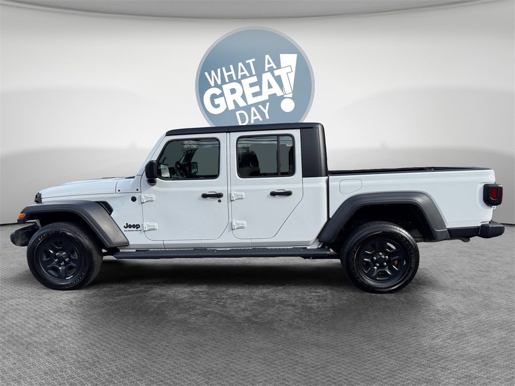 Used 2023 Jeep Gladiator Sport image 6