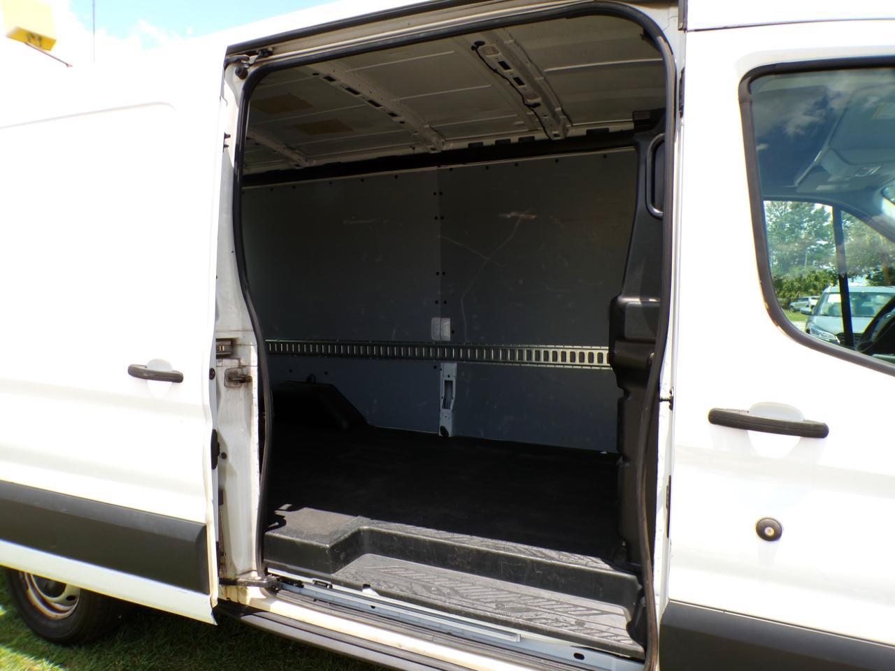 Used 2019 Ford Transit 150 148 Medium Roof RWD image 8