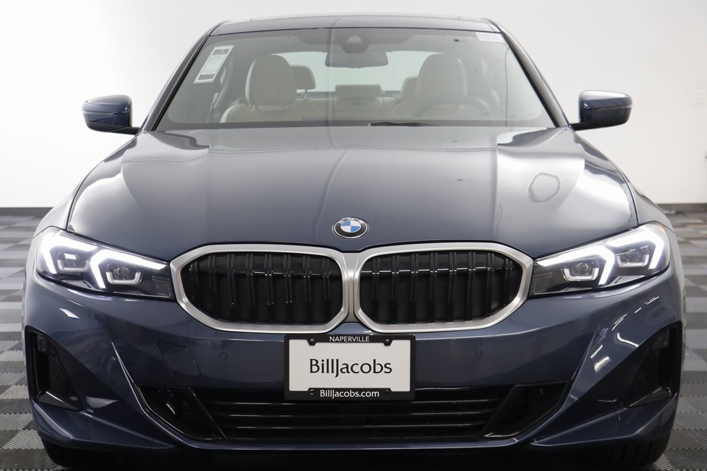 Certified 2025 BMW 330i xDrive Sedan w/ Convenience Package image 21