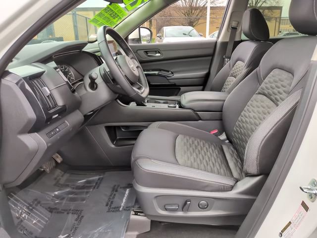 Used 2022 Nissan Pathfinder SV image 21