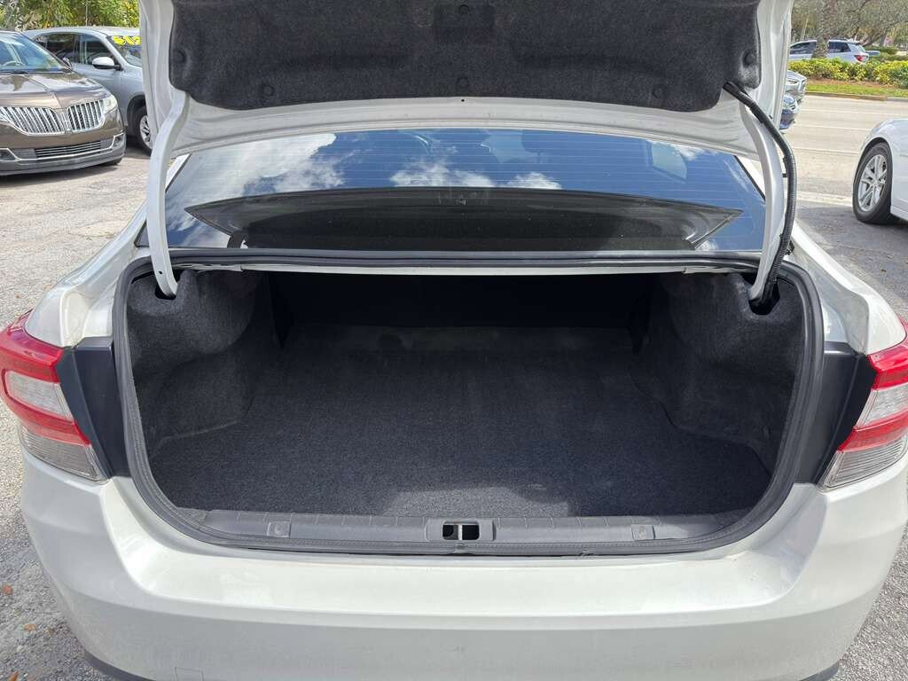 Used 2020 Subaru Impreza 2.0i Sport image 5