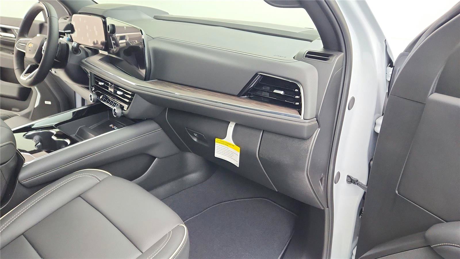 New 2026 Chevrolet Suburban Premier AWD/4WD image 29