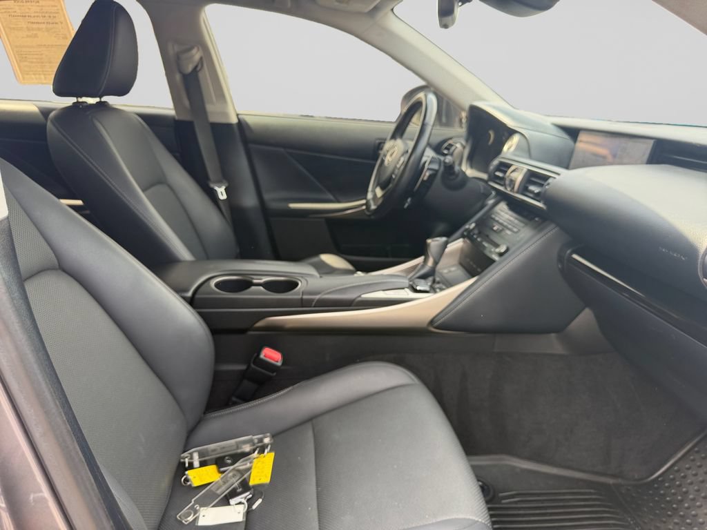 Used 2018 Lexus IS 300 AWD w/ Comfort Package image 17
