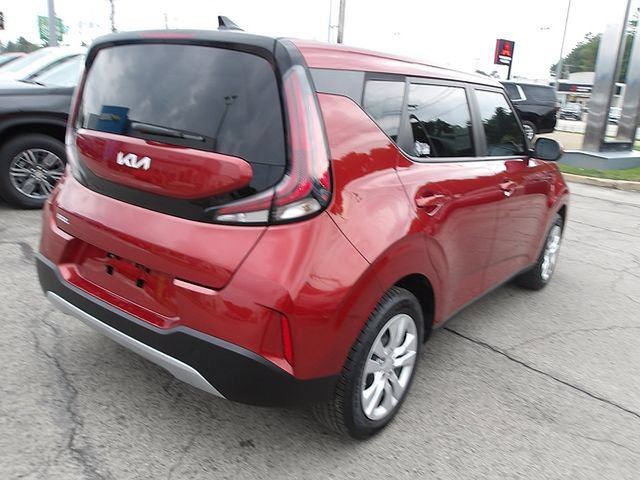 Certified 2024 Kia Soul LX FWD image 7