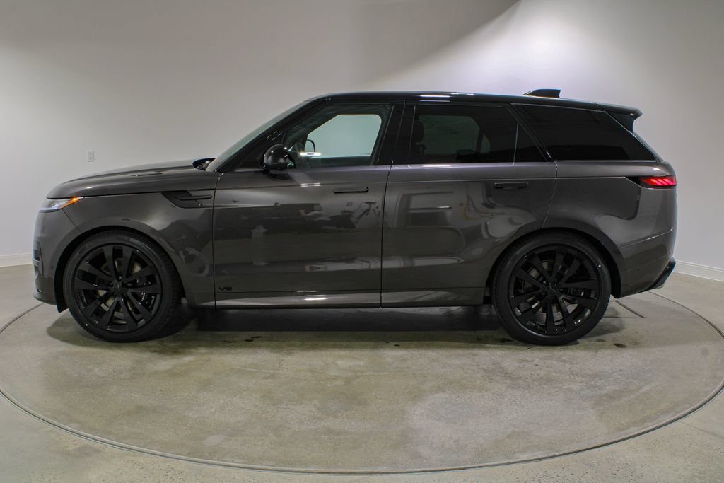 New 2026 Land Rover Range Rover Sport Dynamic SE AWD/4WD image 2