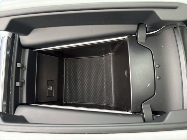 Used 2026 BMW X5 xDrive50e w/ Executive Package image 46