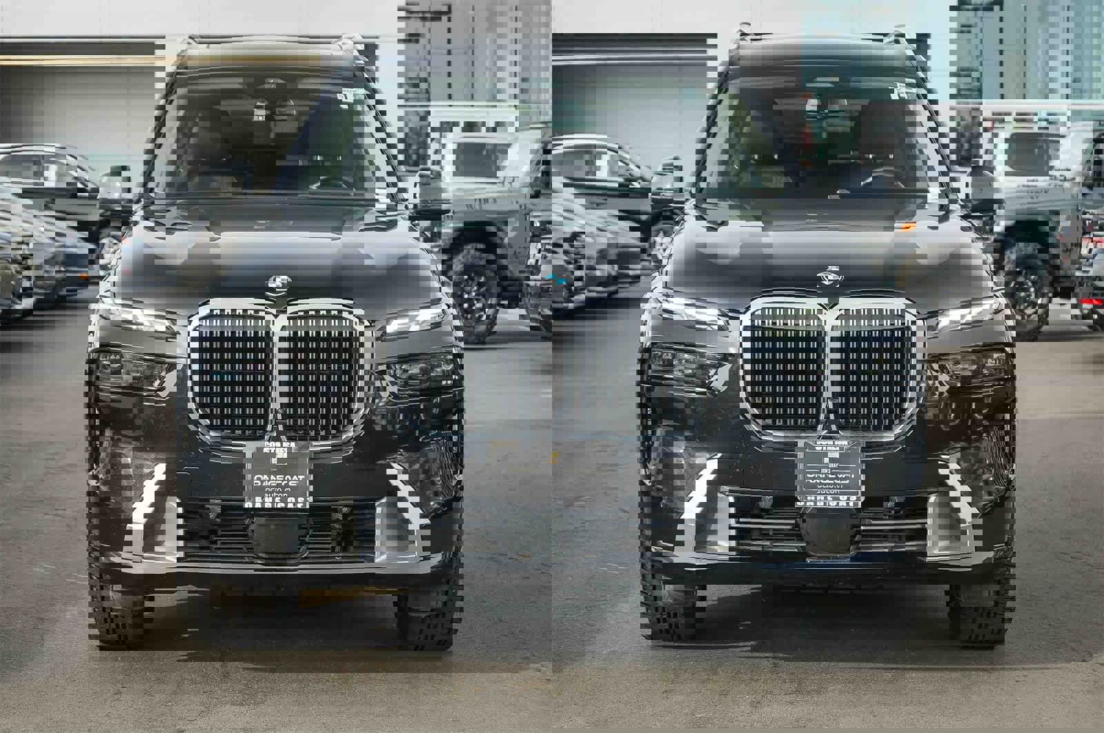 Used 2023 BMW X7 xDrive40i image 2