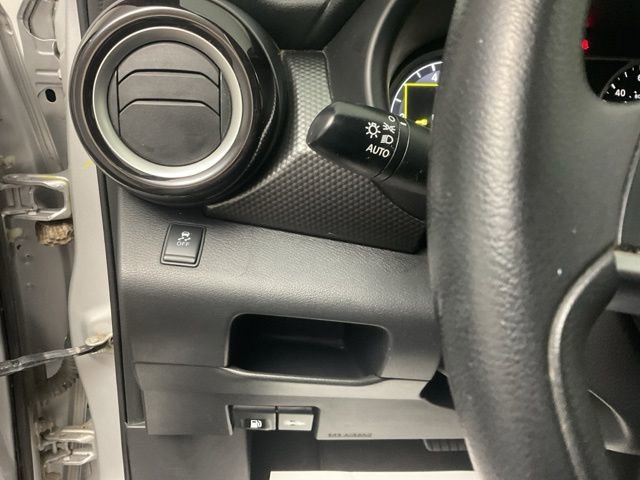 Used 2019 Nissan Kicks SV FWD image 13