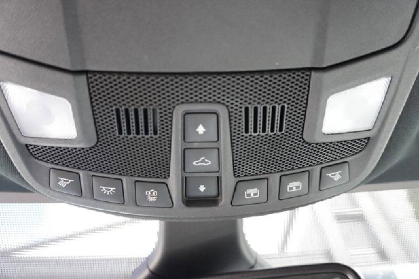 Used 2022 Ford Edge Titanium w/ Equipment Group 301A image 30