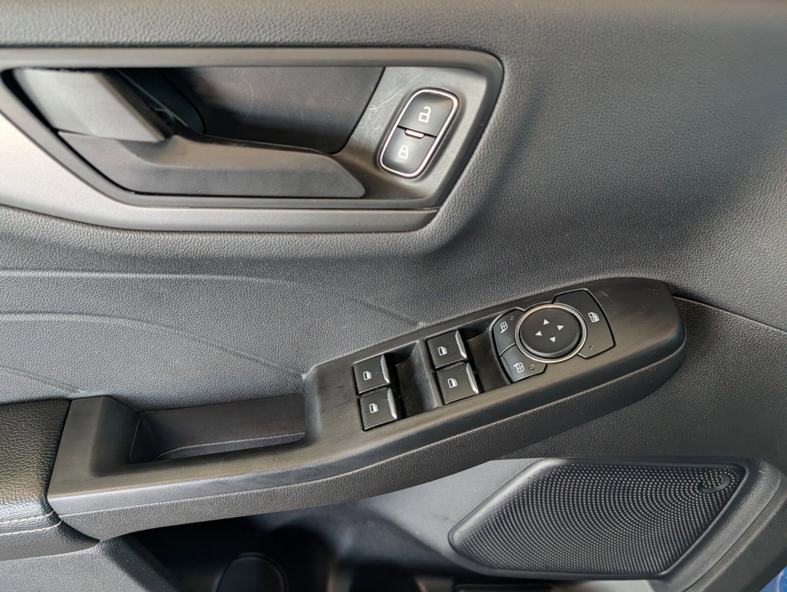 Used 2023 Ford Escape Active image 15