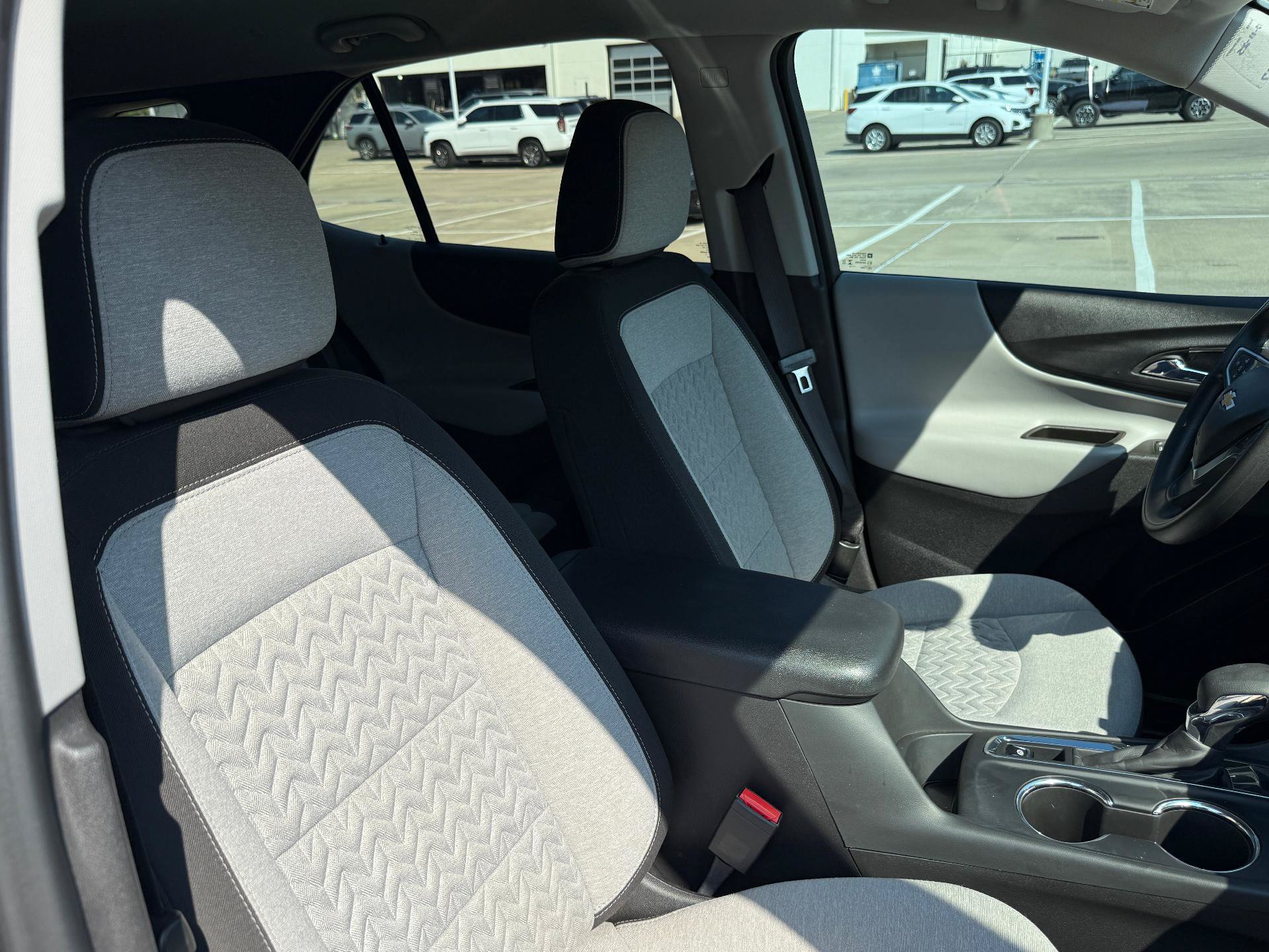 Used 2023 Chevrolet Equinox LS w/ LS Convenience Package FWD image 29