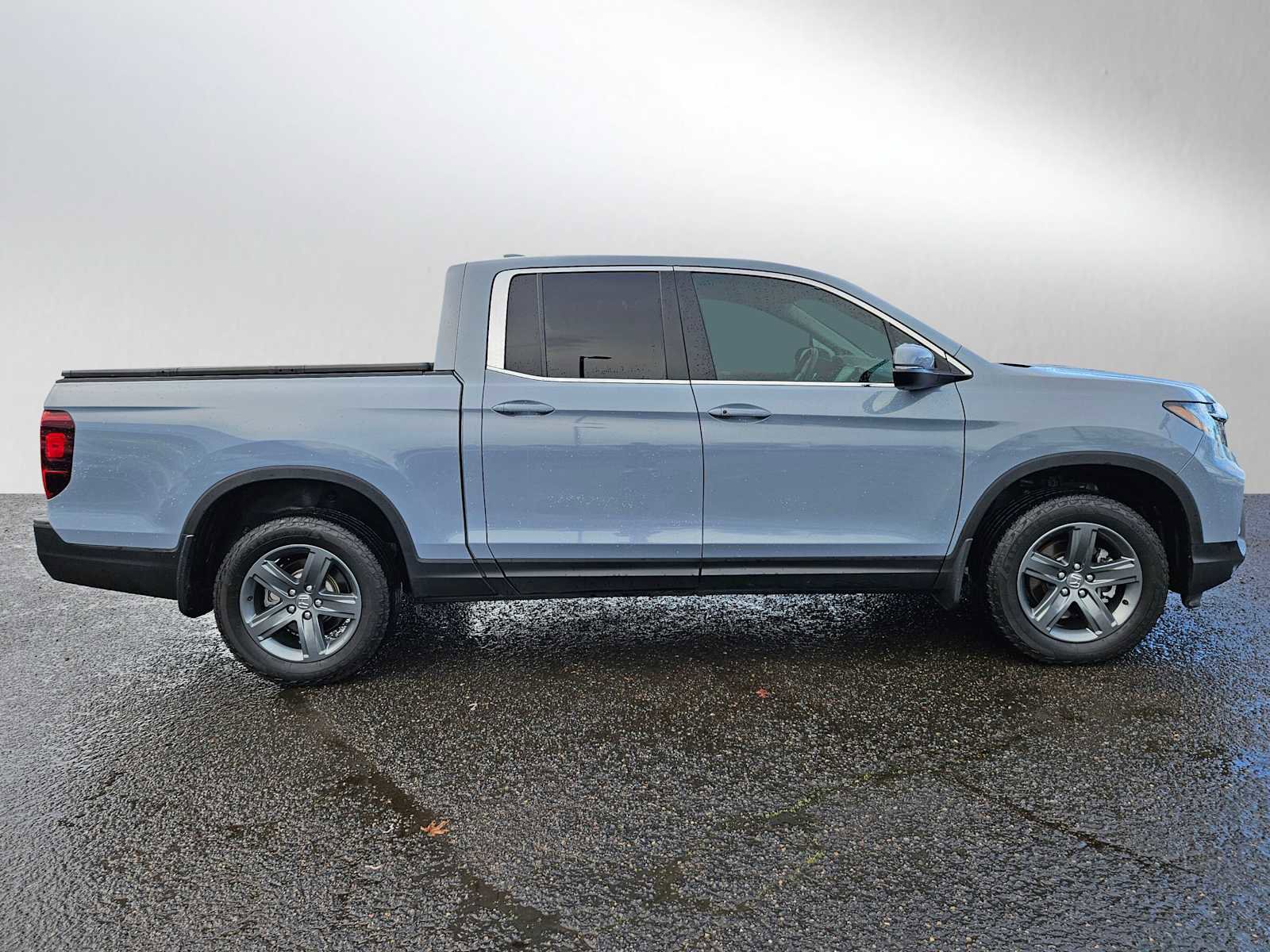 Used 2023 Honda Ridgeline RTL image 2