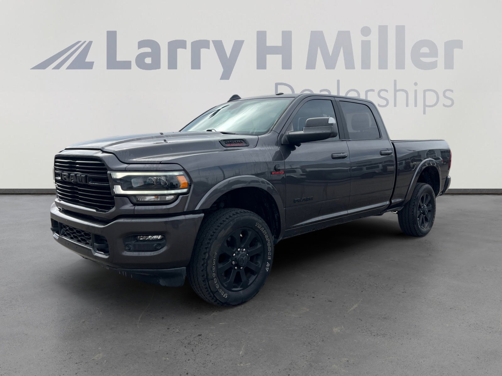 Used 2022 RAM 2500 Laramie w/ Night Edition AWD/4WD image 1