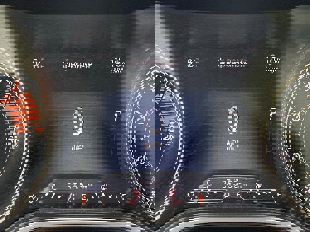 Used 2022 Jeep Cherokee Trailhawk image 16