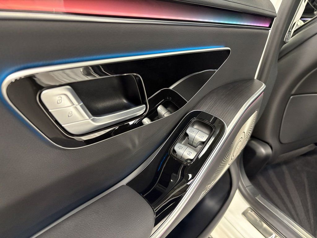 Used 2023 Mercedes-Benz S 500 4MATIC w/ AMG Line image 29