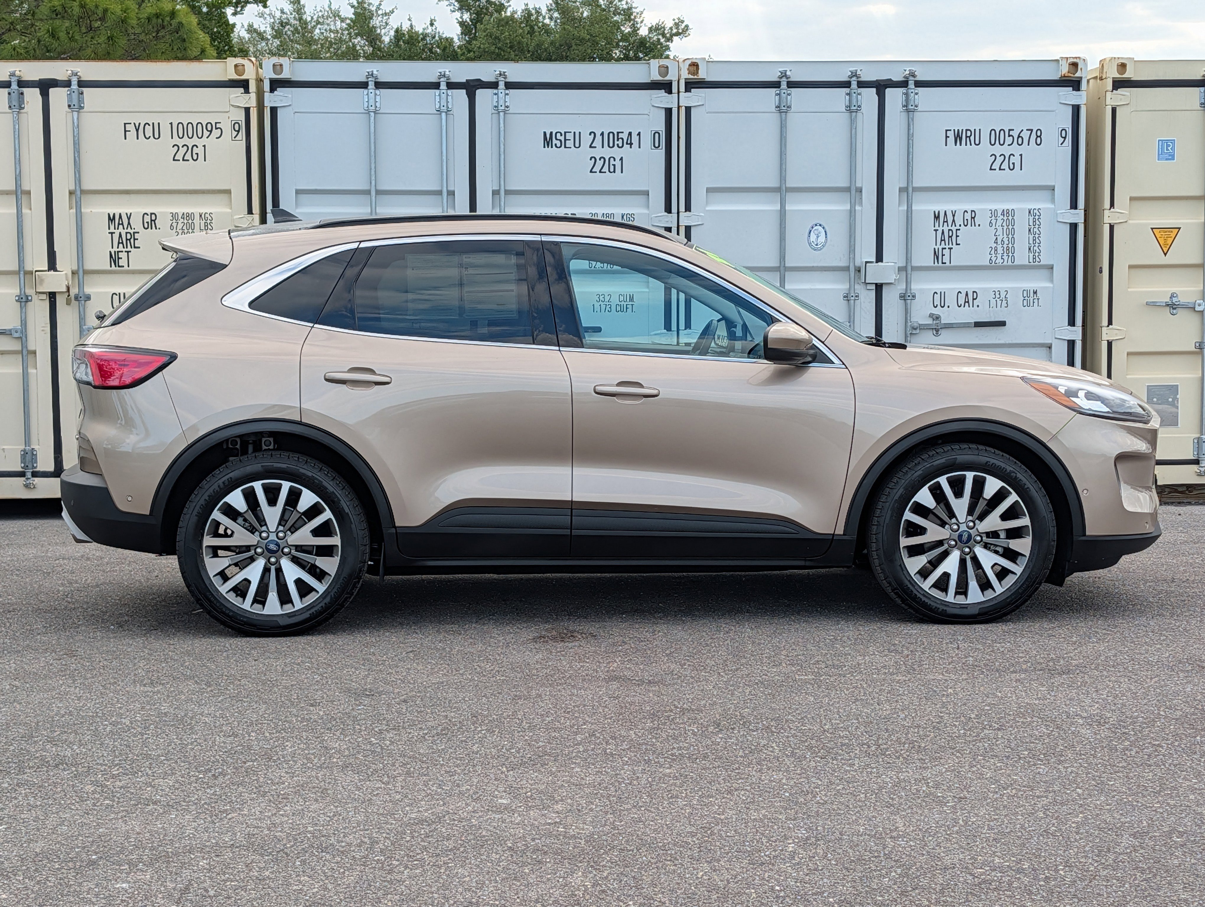 Certified 2021 Ford Escape Titanium image 3