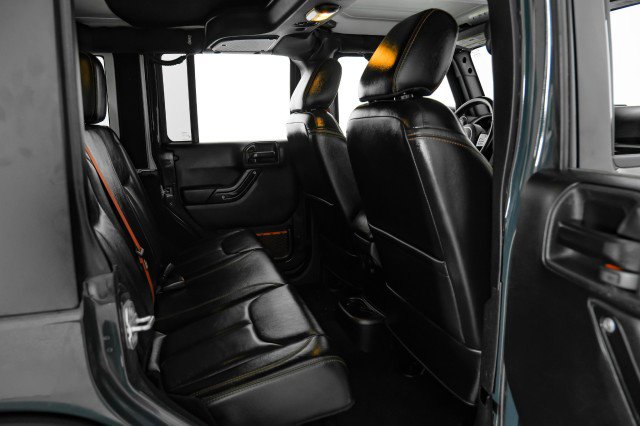 Used 2017 Jeep Wrangler Unlimited Rubicon image 32