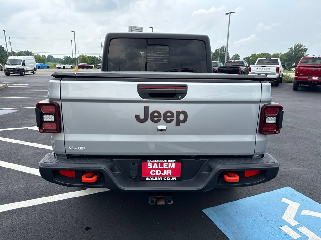 Used 2023 Jeep Gladiator Mojave w/ LED Lighting Group AWD/4WD image 7