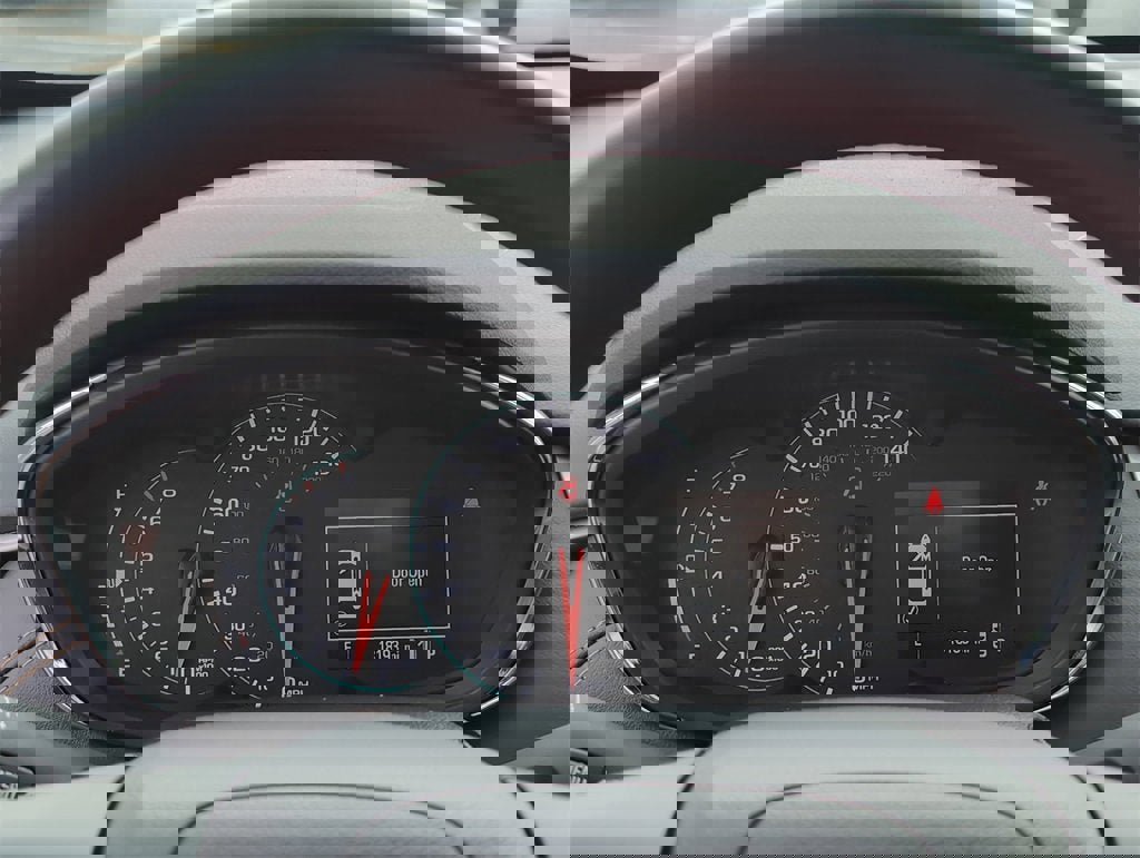 Certified 2022 Chevrolet Trax LT w/ LT Convenience Package image 19