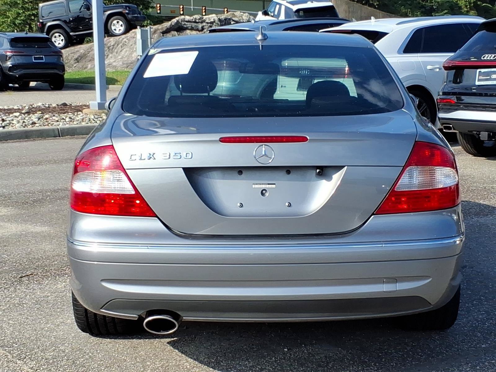 Used 2009 Mercedes-Benz CLK 350 Coupe image 9