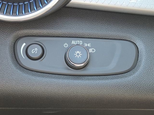 New 2026 Chevrolet Trax LT w/ Driver Confidence Package image 11