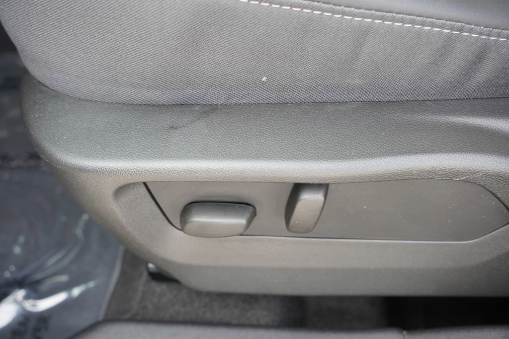 Certified 2023 Buick Envision Preferred w/ Sport Touring Package image 23