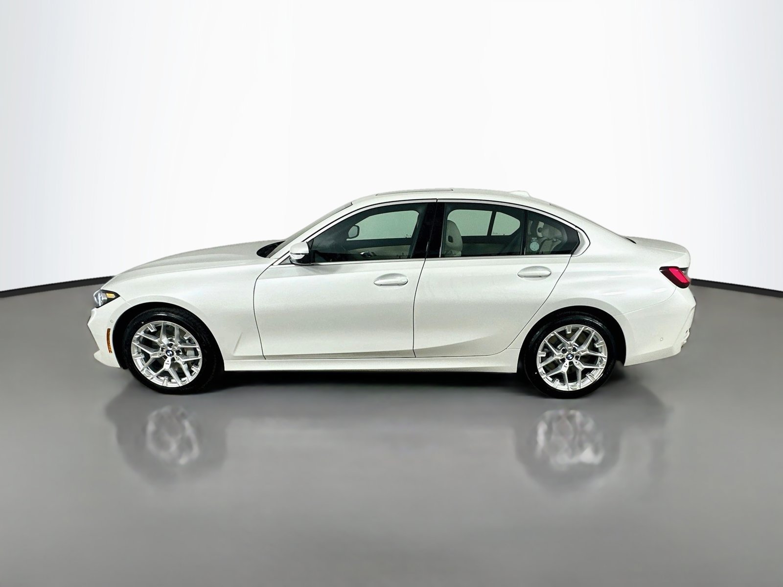 New 2026 BMW 330i xDrive Sedan AWD/4WD image 8