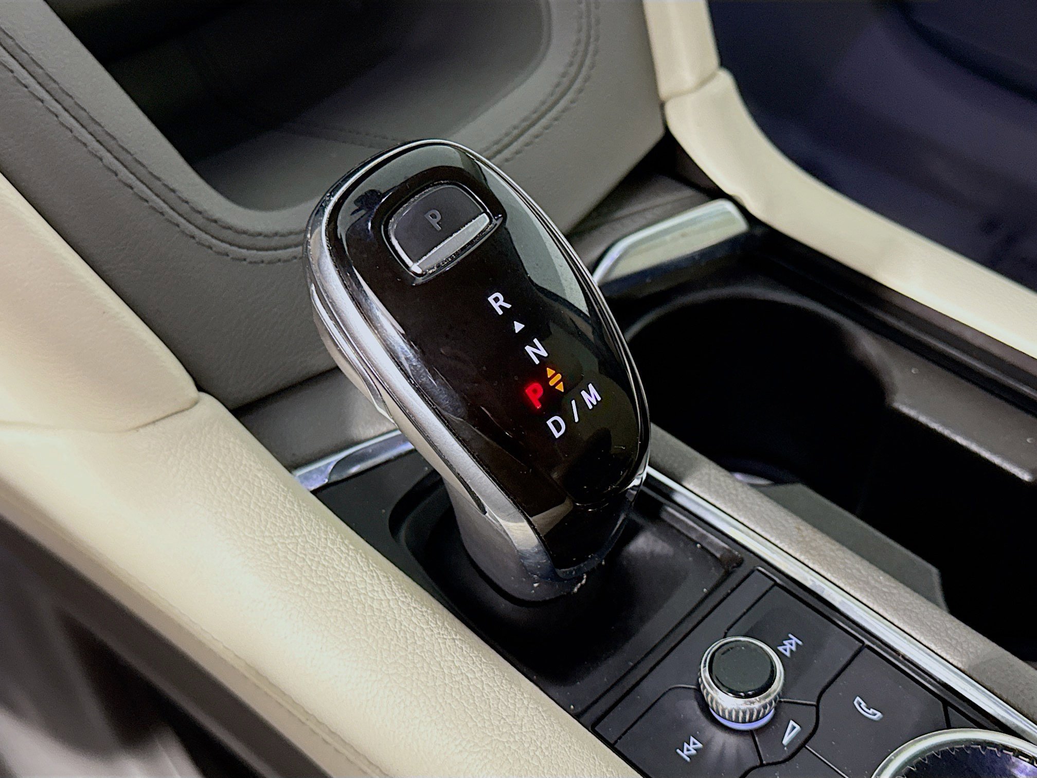 Used 2020 Cadillac XT6 Premium Luxury AWD/4WD image 20