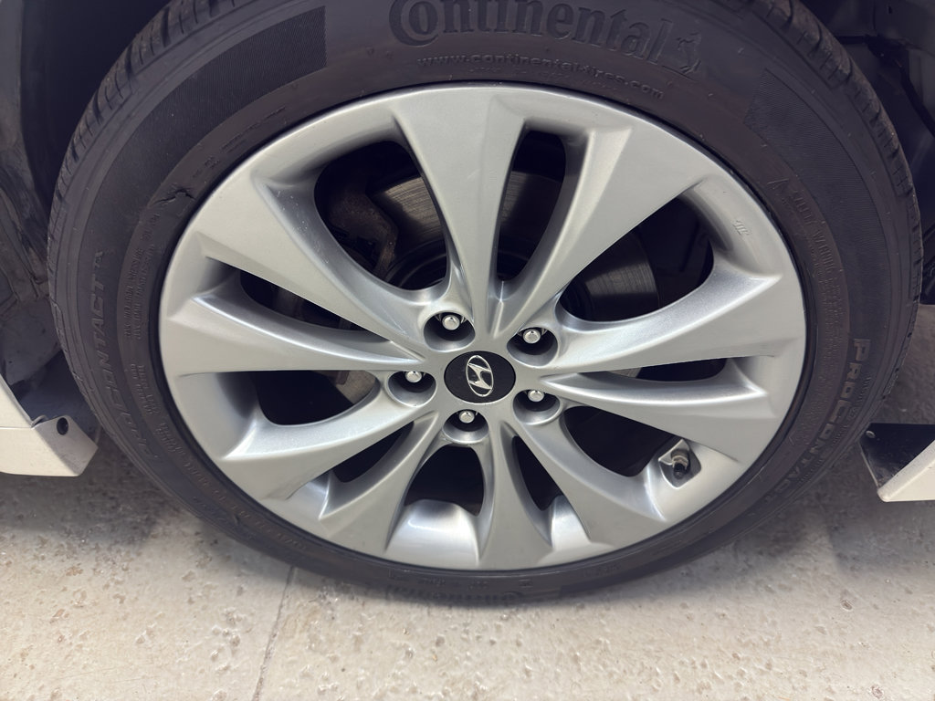 Used 2014 Hyundai Azera image 32