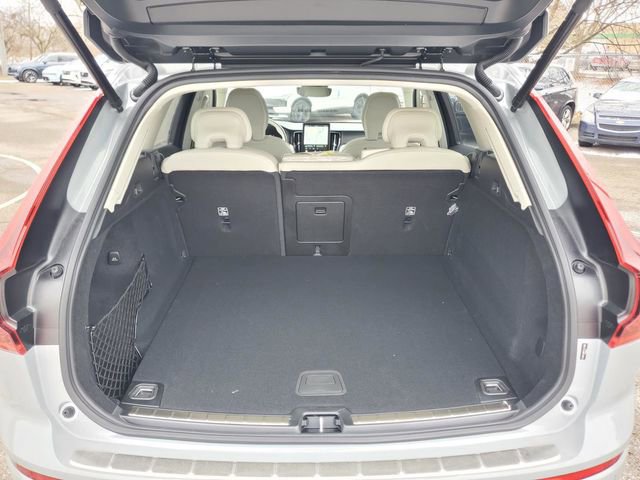 New 2026 Volvo XC60 B5 Ultra w/ Protection Package Premier image 32