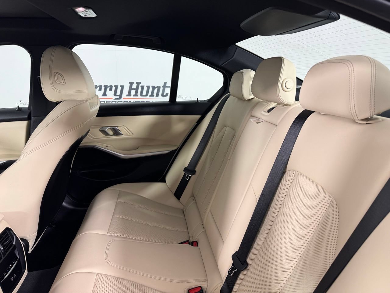 Used 2025 BMW 330i Sedan w/ Convenience Package RWD image 36