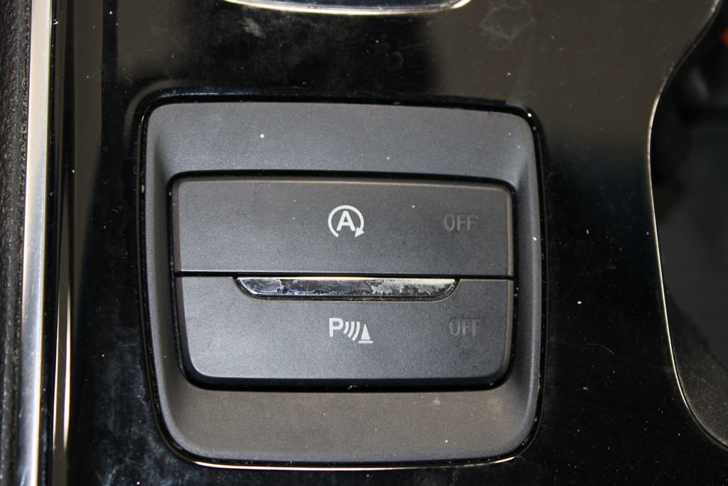 Used 2020 Ford Edge Titanium image 30