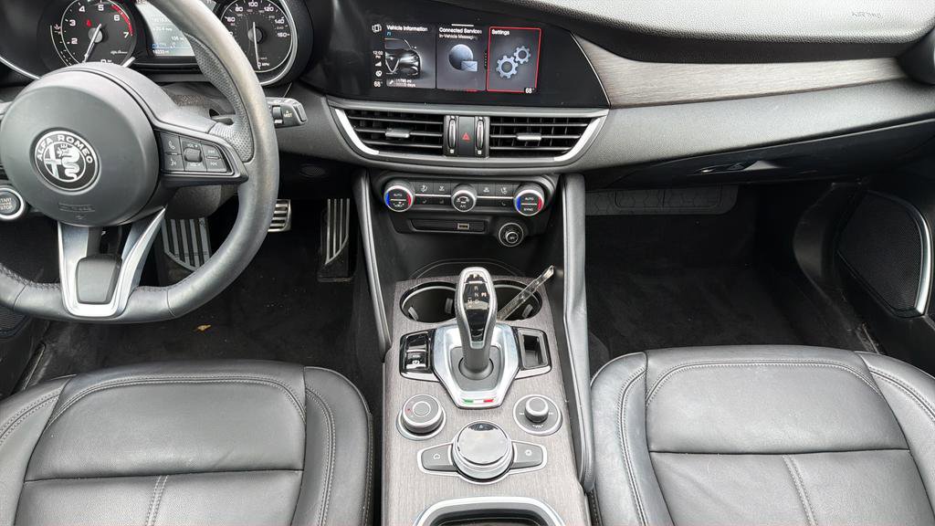 Used 2022 Alfa Romeo Giulia Ti w/ Active Assist Plus Package AWD/4WD image 8